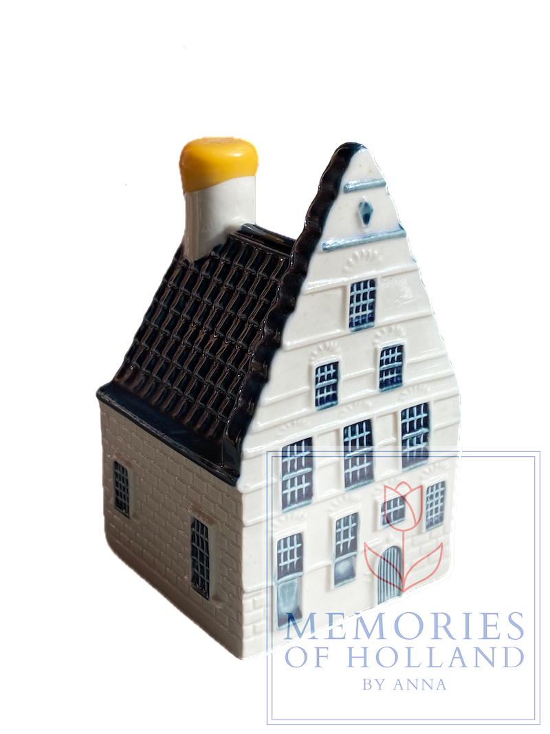 KLM Blue House